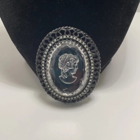 Black Tone Clear Glass Cameo Crystal Rhinestone Brooch 2-1/4” - Picture 2 of 5